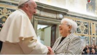 Auguri da tutto il mondo, nel giorno del compleanno di Papa Francesco